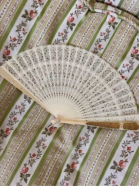 Vintage Ivory Filigree Folding Hand Fan 🕊️✨